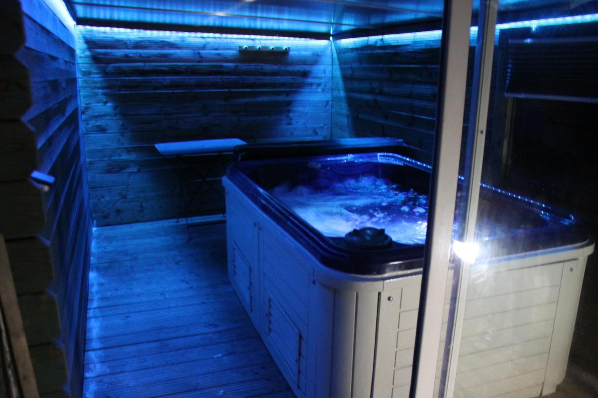 Petit Chalet Climatise Avec Jacuzzi Prive * Le Beausset