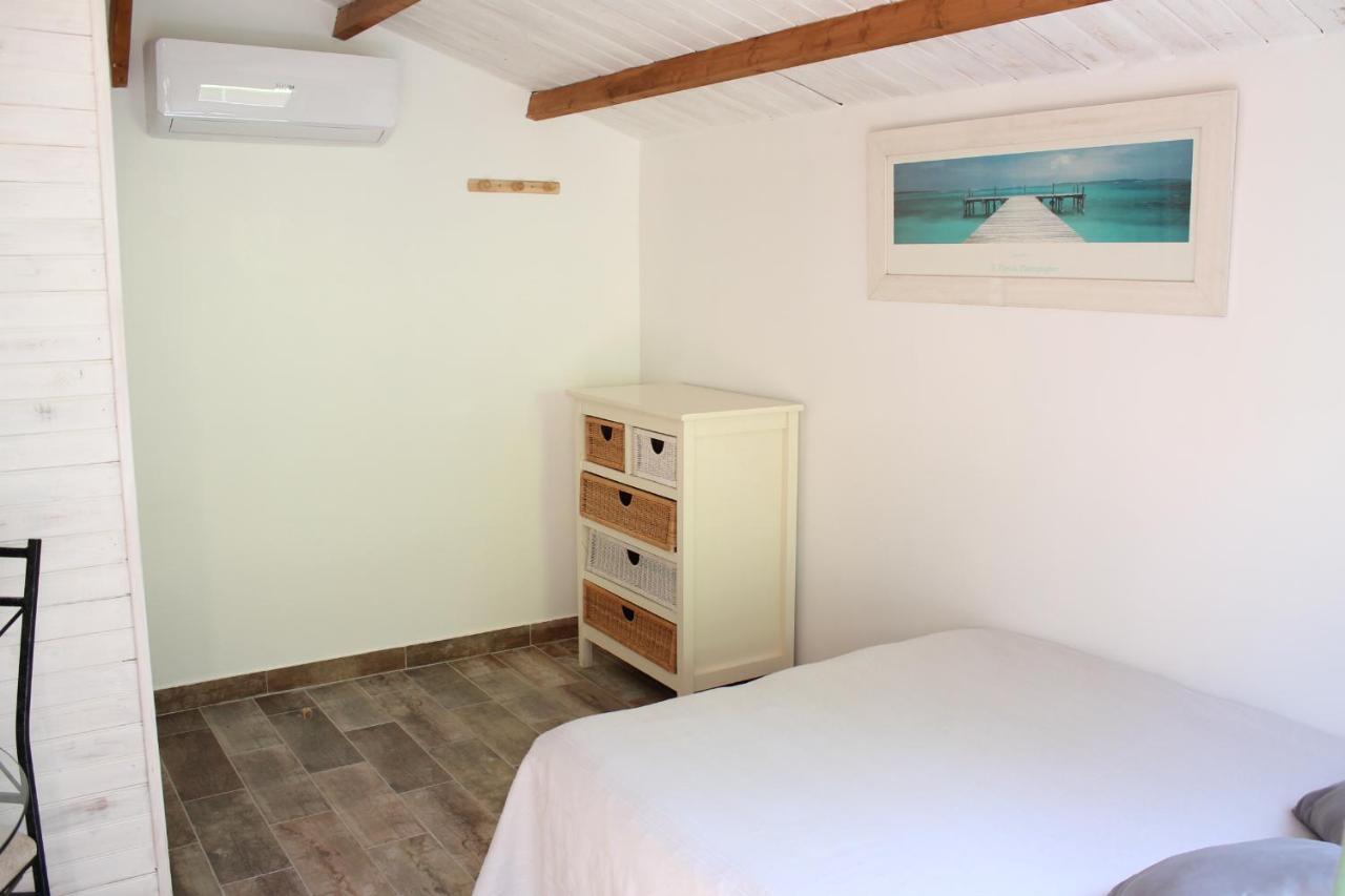 Country house Petit Chalet Climatise Avec Jacuzzi Prive Le Beausset